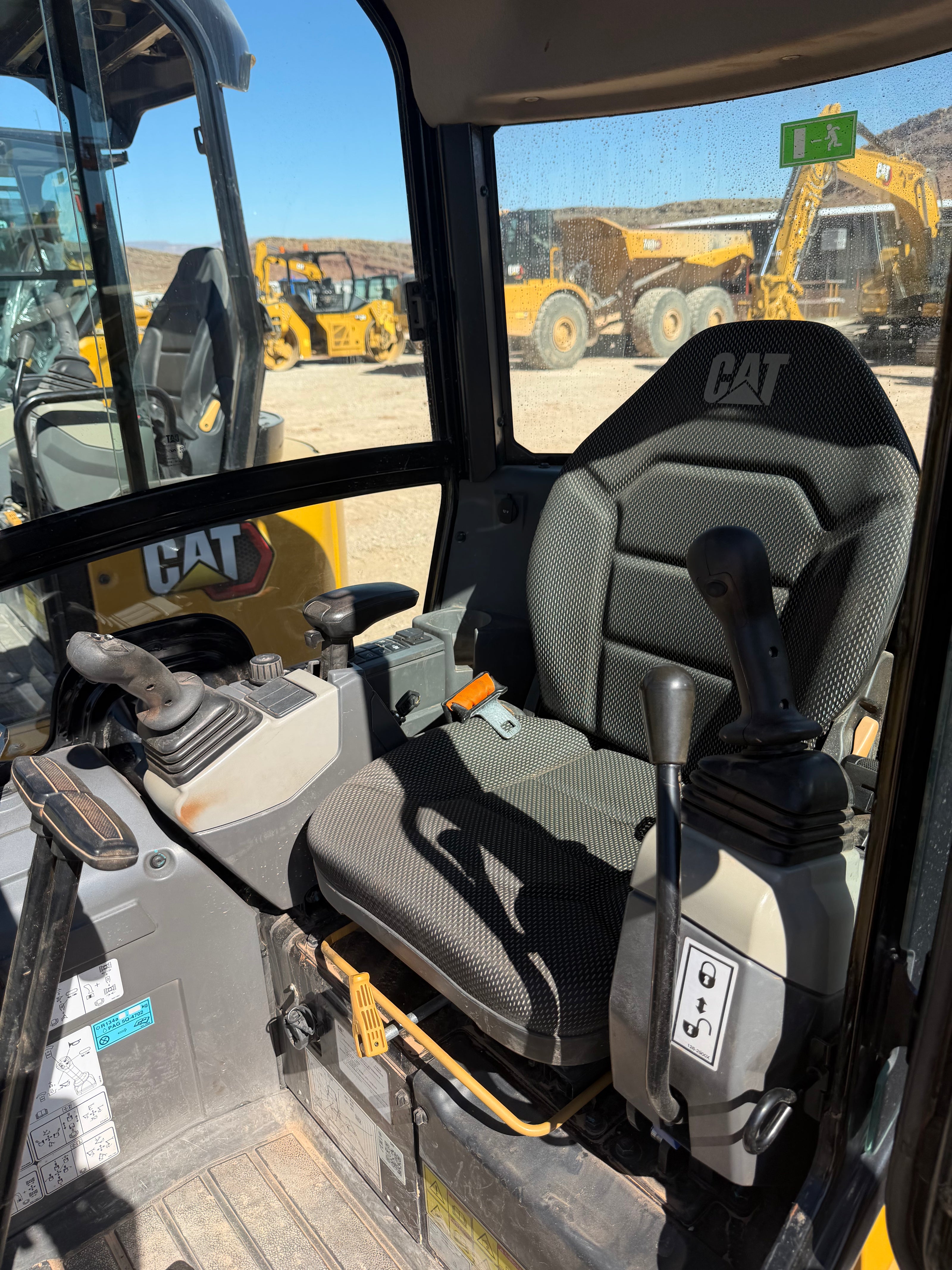 2023 Cat 302 C3 Mini Excavator Enclosed Cab